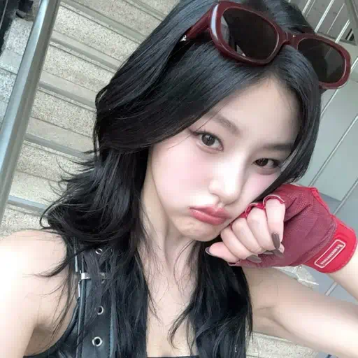 ✿    haneul    𖹭    .    she her's avatar