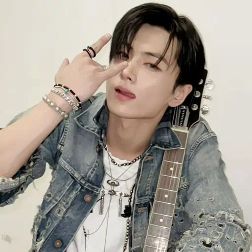 ✿    jay / jongseong    𖹭    .    he it's avatar