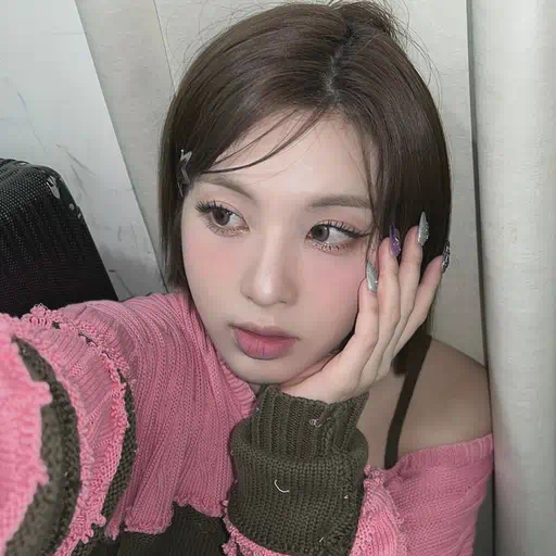 ✿    bae / jinsol    𖹭    .    they any's avatar